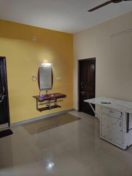 Sharvari Home Stay Udupi Exteriör bild